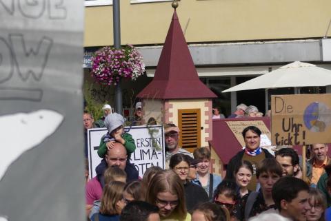 Die Wagenkirche auf der Klimademo