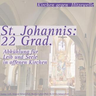 St. Johannis: 22 Grad. Im Hintergrund aufgehellt der Innenraum von St. Johannis Schweinfurt.